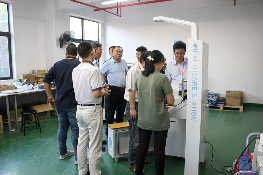 銀行卡檢測中心渠總經(jīng)理蒞臨旭子 (5).jpg