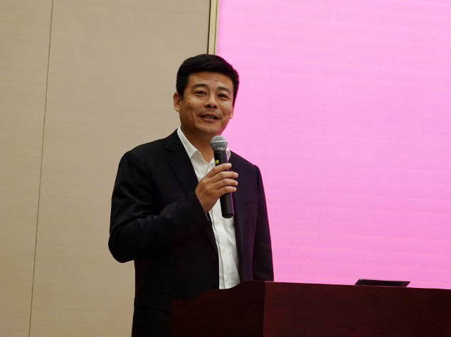 深圳金融服務(wù)外包協(xié)會副會長/深圳市旭子科技有限公司董事長王永峰