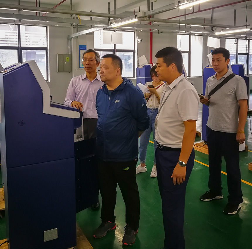 烏魯木齊甘泉堡經濟技術開發(fā)區(qū)黨工委委員管委會副主任張北一行蒞臨旭子科技指導工作 